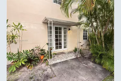 215 Sidonia Ave, Coral Gables, FL 33134 - Photo 3