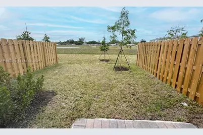 12432 NW 23rd Ct, Miami, FL 33167 - Photo 7