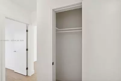 221 Antiquera Ave #8, Coral Gables, FL 33134 - Photo 21