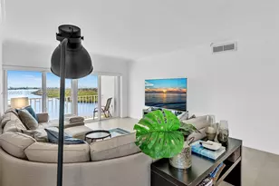 500 Bayview Dr, Sunny Isles Beach, FL 33160 - Photo 5