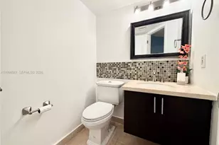 15405 N Miami Lakeway N, Miami Lakes, FL 33014 - Photo 23