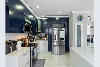 10872 NW 51st Ln, Doral, FL 33178 - Photo 13