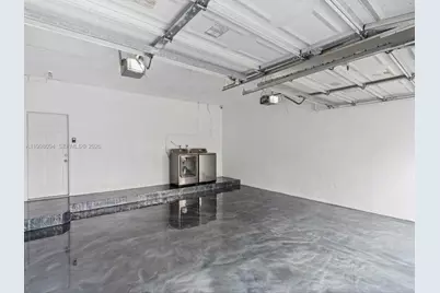 10872 NW 51st Ln, Doral, FL 33178 - Photo 27