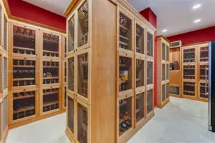 3739 Collins Ave, Miami Beach, FL 33140 - Photo 45