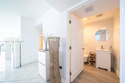 6301 Collins Ave #2802, Miami Beach, FL 33141 - Photo 19