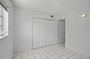 461 SW 7th St, Miami, FL 33130 - Photo 13