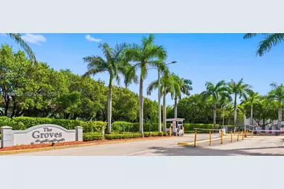 2984 SE 15th Ter, Homestead, FL 33035 - Photo 1