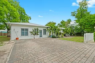 4 Transylvania Ave, Key Largo, FL 33037 - Photo 17