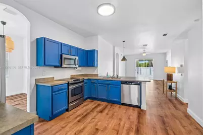 9407 Black Thorn Loop, Other City - In The State Of Florida, FL 34638 - Photo 9