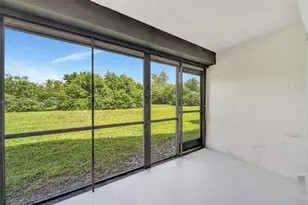 9455 W Flagler St, Miami, FL 33174 - Photo 17