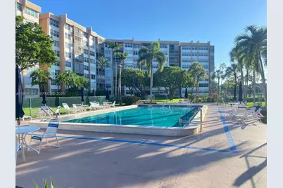 1200 Saint Charles Pl #321, Pembroke Pines, FL 33026 - Photo 13