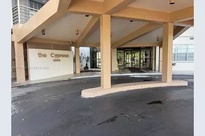 1200 Saint Charles Pl #321, Pembroke Pines, FL 33026 - Photo 25