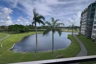 1200 St Charles Pl, Pembroke Pines, FL 33026 - Photo 23