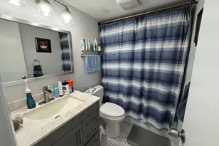 1200 St Charles Pl, Pembroke Pines, FL 33026 - Photo 9