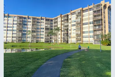 1200 Saint Charles Pl #321, Pembroke Pines, FL 33026 - Photo 15
