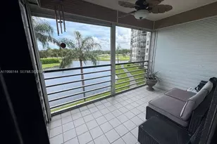 1200 St Charles Pl, Pembroke Pines, FL 33026 - Photo 21