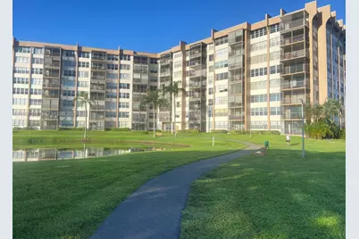 1200 Saint Charles Pl #321, Pembroke Pines, FL 33026 - Photo 19