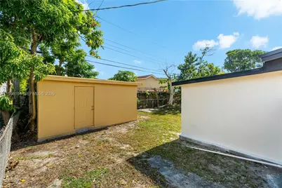 1164 NW 45th Ave, Lauderhill, FL 33313 - Photo 21