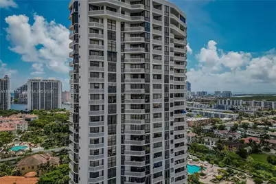 1000 W Island Blvd #1910, Aventura, FL 33160 - Photo 49