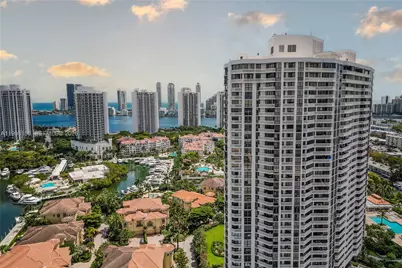 1000 W Island Blvd #1910, Aventura, FL 33160 - Photo 53