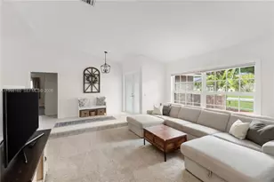1261 NW 95th Ave, Plantation, FL 33322 - Photo 9