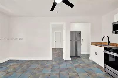 105 NW 7th Ave, Homestead, FL 33030 - Photo 11