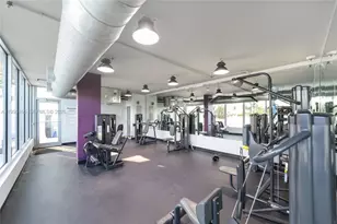 100 Lincoln Rd, Miami Beach, FL 33139 - Photo 17