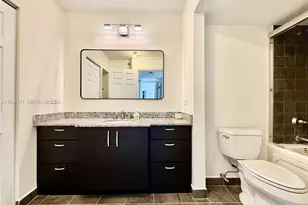 20515 E Country Club Dr, Aventura, FL 33180 - Photo 15
