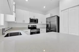 11925 NW 46th St, Coral Springs, FL 33076 - Photo 7