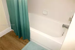 401 Gardens Dr, Pompano Beach, FL 33069 - Photo 25