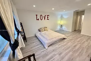 8404 SW 26th St, Davie, FL 33324 - Photo 15