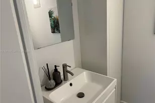 6545 Indian Creek Dr, Miami Beach, FL 33141 - Photo 13