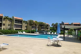 220 Lakeview Dr, Weston, FL 33326 - Photo 13