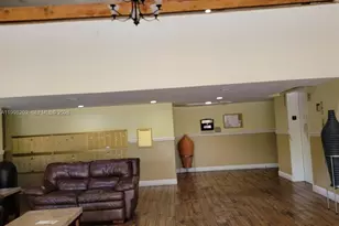 220 Lakeview Dr, Weston, FL 33326 - Photo 3