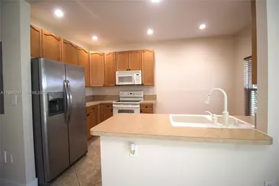 3377 Merrick Ln #707, Margate, FL 33063 - Photo 9