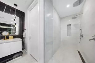 700 NE 26th Terrace, Miami, FL 33137 - Photo 25