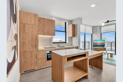 11 NE 6th Street #2214, Miami, FL 33132 - Photo 3