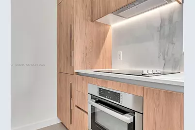 11 NE 6th Street #2214, Miami, FL 33132 - Photo 5