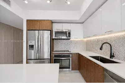 5252 NW 85th Ave #1004, Doral, FL 33166 - Photo 3