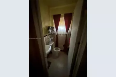 4021 SW 26th St, West Park, FL 33023 - Photo 13