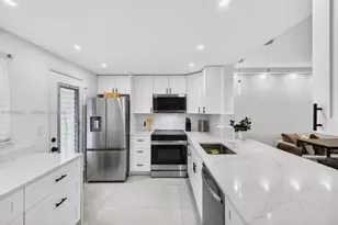 420 NE 12th Ave, Hallandale Beach, FL 33009 - Photo 3