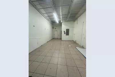 15648 SW 72nd St, Miami, FL 33193 - Photo 3