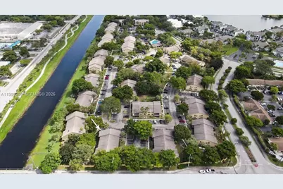 3047 N Oakland Forest Dr #204, Oakland Park, FL 33309 - Photo 17