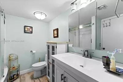 3047 N Oakland Forest Dr #204, Oakland Park, FL 33309 - Photo 13