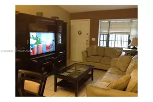 11449 NW 89th Ct, Hialeah Gardens, FL 33018 - Photo 1