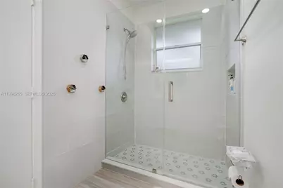 3085 Lakewood Cir, Weston, FL 33332 - Photo 19