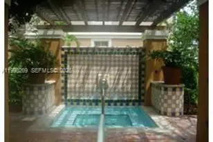 19501 E Country Club Dr, Aventura, FL 33180 - Photo 5