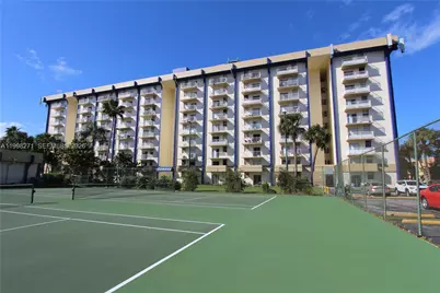 4550 NW 9th St #811E, Miami, FL 33126 - Photo 23