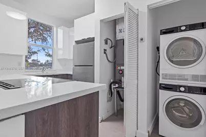 1935 NW 71st St #B, Miami, FL 33147 - Photo 7