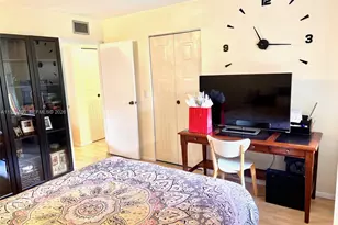 2841 Somerset Dr, Lauderdale Lakes, FL 33311 - Photo 23